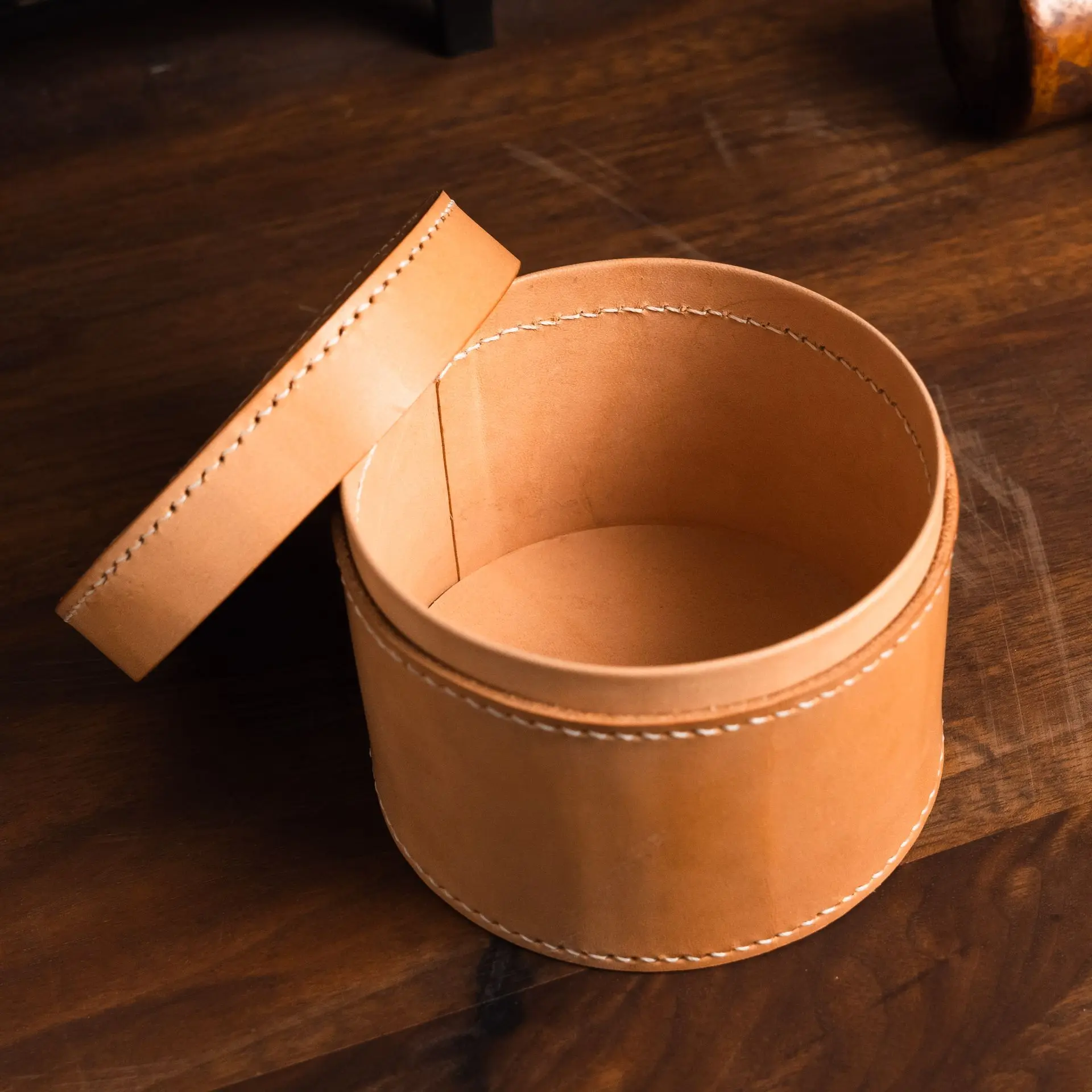 Professional Leather Craft Course 2 Professional Leather Craft Course 2